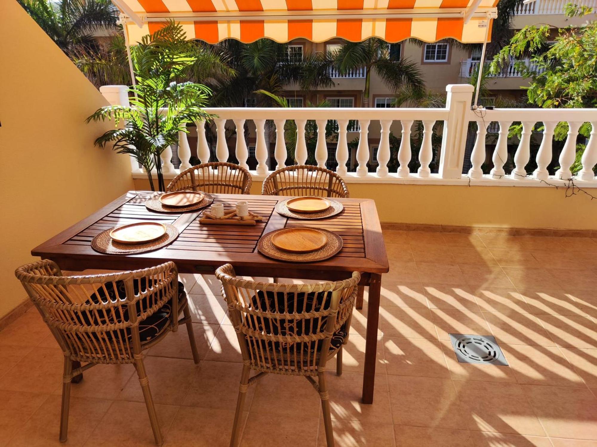 Lovely Primavera Palm Mar Apartamento Exterior foto